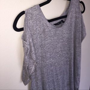 Shoulder cut out casual top